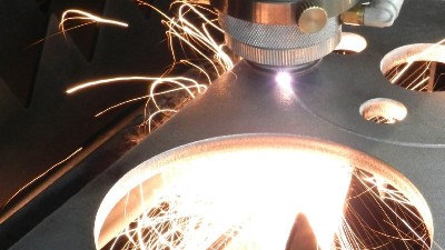執(zhí)信環(huán)保激光切割煙霧過濾器，幫助激光切割企業(yè)凈化車間污染！
