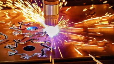 執(zhí)信環(huán)保激光切割煙霧過濾器廠家，帶您了解激光切割技術(shù)的前世今生！