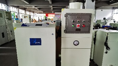 執(zhí)信環(huán)保-整機(jī)防爆除塵器-移動(dòng)式工業(yè)集塵器-10年廠家直銷！
